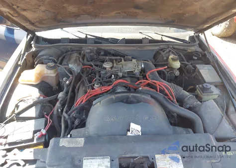 1996 Ford Crown Victoria S from USA, damaged, VIN 2FALP72W0TX182880